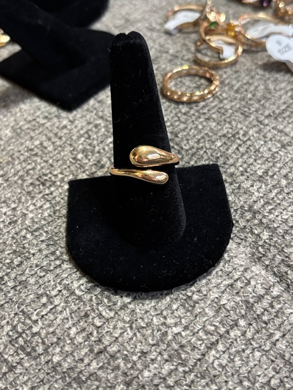 Gold Open Teardrop Band Ring - Women Jewelry size 9